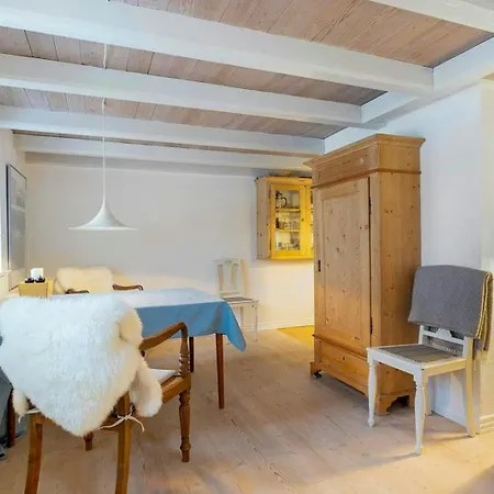 Town House With Views Of Bay Feriehus