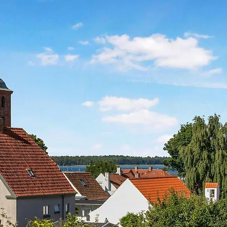 Town House With Views Of Bay * Ebeltoft